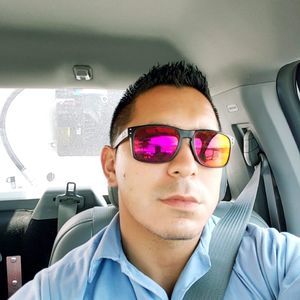 Meet your Posher, Adrian